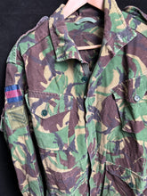 Load image into Gallery viewer, Surplus British Army DPM Pattern Camouflaged Smock Combat-40in Chest - The Militaria Shop