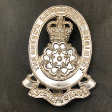Charger l'image dans la galerie, Original British Army Cap Badge - The Queen's Lancashire Regiment - The Militaria Shop