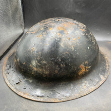 Charger l'image dans la galerie, Original British Army WW2 Combat Steel Helmet - The Militaria Shop