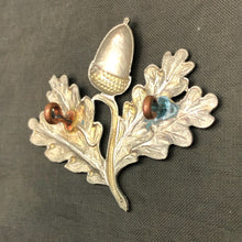 Load image into Gallery viewer, Original British Army Cap/Beret Badge - South Nottinghamshire Hussars - The Militaria Shop