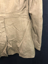 Lade das Bild in den Galerie-Viewer, Original WW2 US Army Class A Dress Jacket - Private Ryan Prop - 38" Regular - The Militaria Shop