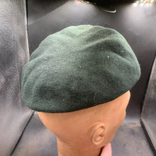 Lade das Bild in den Galerie-Viewer, Genuine British Army Forces Beret - Light Infantry - Size 52 - The Militaria Shop