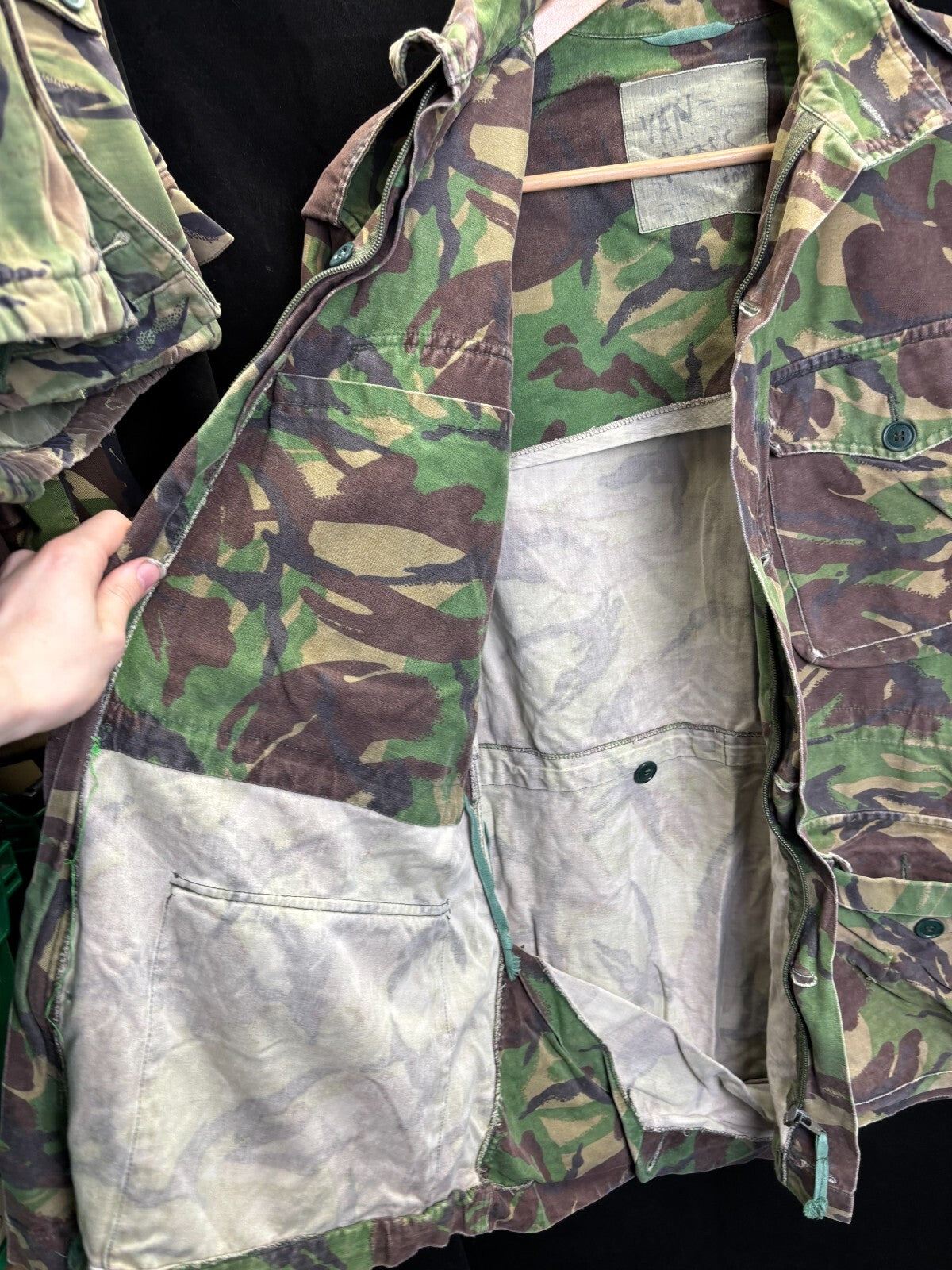 Surplus British Army DPM Pattern Camouflaged Smock Combat-42in Chest - The Militaria Shop