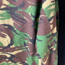 Load image into Gallery viewer, Genuine British Army DPM Camo Lightweight Combat Jacket - 170/104 - The Militaria Shop
