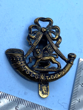 Load image into Gallery viewer, Original British Army WW1 London Volunteer Rifles VTC Cap Badge - The Militaria Shop