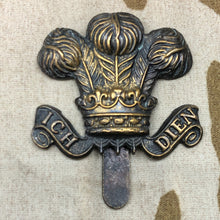 Load image into Gallery viewer, Original WW1 British Army Cap Badge - Denbighshire Hussars - The Militaria Shop