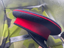 Charger l'image dans la galerie, Genuine British Army Signals Peaked Dress Cap Size 55cm - The Militaria Shop