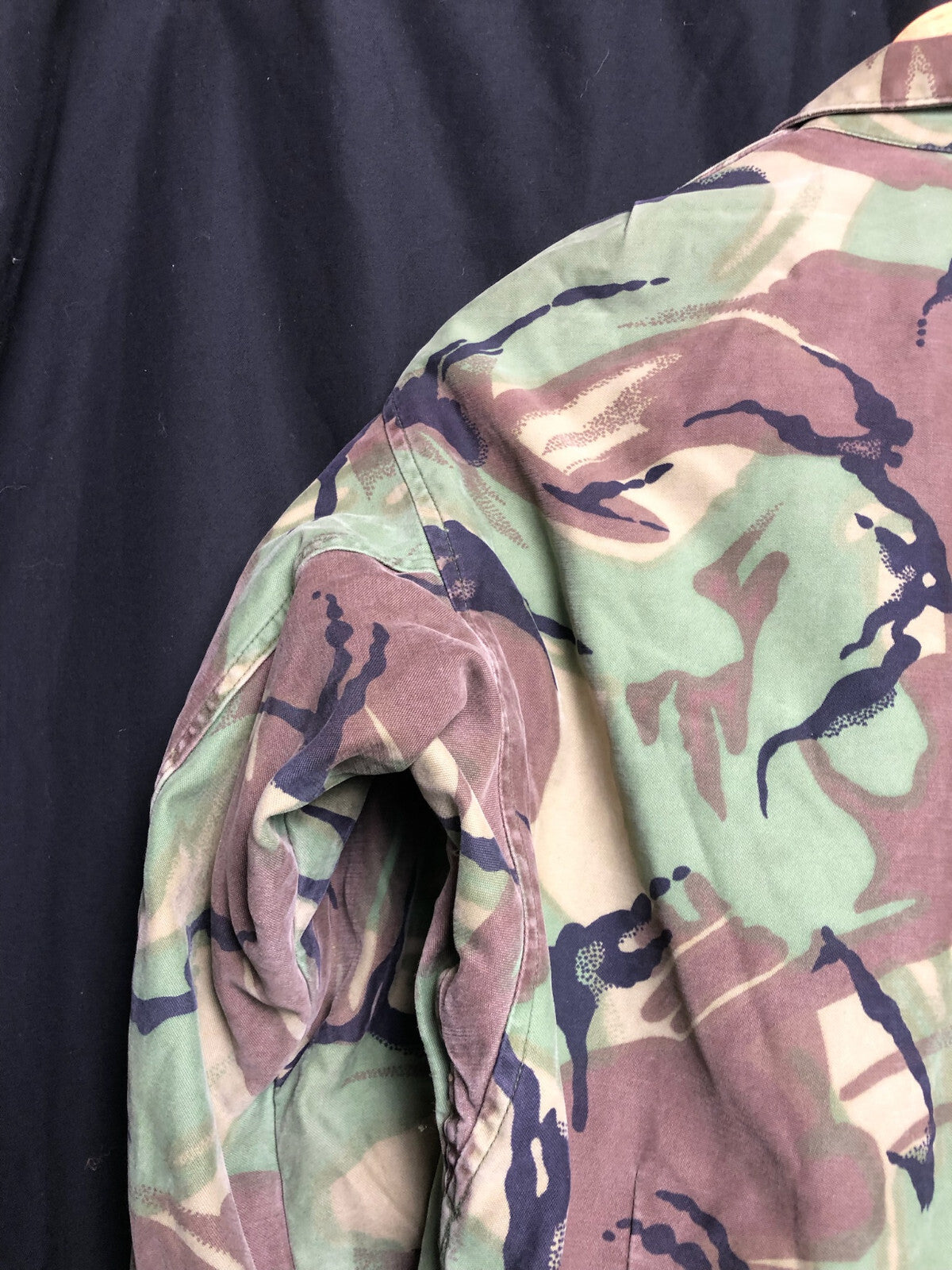 Original British Army 68 Pattern DPM Camouflaged Combat Smock Size 4 - 36" Chest - The Militaria Shop