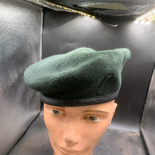 Lade das Bild in den Galerie-Viewer, Genuine British Army Forces Beret - Light Infantry - Size 55 - The Militaria Shop