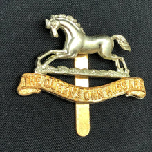 Lade das Bild in den Galerie-Viewer, Genuine British Army The Queen's Own Hussars Cap Badge - The Militaria Shop