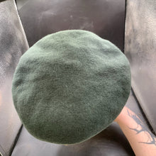 Lade das Bild in den Galerie-Viewer, Genuine British Army Forces Beret - Light Infantry - Size 56 - The Militaria Shop