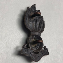 Load image into Gallery viewer, Original WW1 British Army Royal Artillery Cap Badge - The Militaria Shop