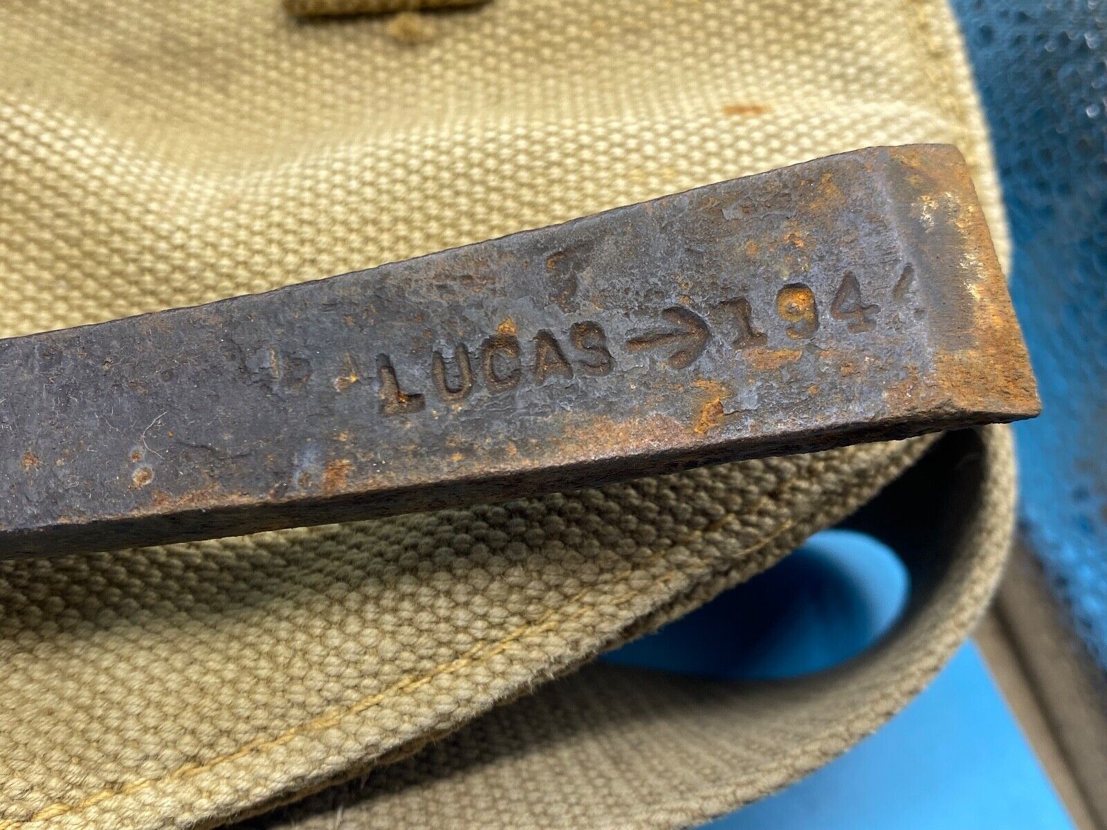 Original WW2 British Army Canvas Handle, Carrier & 1944 Dated Helve with Strap - The Militaria Shop