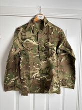 Charger l'image dans la galerie, Surplus British Army MTP Barrack Shirt -Size 160/90 - The Militaria Shop