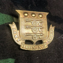 Load image into Gallery viewer, Original WW1 British Army Cap Badge - Army Ordnance Corps - The Militaria Shop