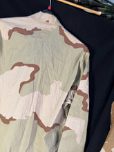 Charger l'image dans la galerie, Gulf War US Army DCU Camouflaged Combat Field Coat/Jacket - Large/Long - The Militaria Shop