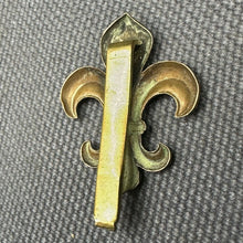 Load image into Gallery viewer, Original WW1 British Army Cap Badge - Manchester Regiment - The Militaria Shop