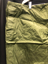 Charger l'image dans la galerie, British Royal Air Force Aircrew 22c Rainproof Trouers Ballyclare Mk2B - Size 4 - The Militaria Shop