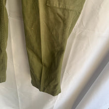 Load image into Gallery viewer, Genuine British Army Surplus OD Green Lightweight Combat Trousers Size 75/80/96 - The Militaria Shop