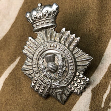 Load image into Gallery viewer, Original British Army Duke of Edinburgh's Own Volunteer Battalion Cap Badge - The Militaria Shop