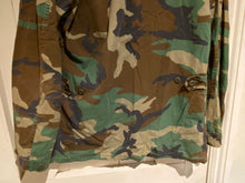 Load image into Gallery viewer, US Air Force Hot Weather Woodland Camouflage BDU Combat Field Jacket. Small/Long - The Militaria Shop