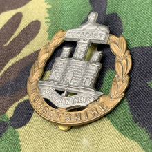 Load image into Gallery viewer, Original British Army Dorsetshire Regiment Cap Badge - The Militaria Shop