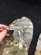 Load image into Gallery viewer, British Army MTP MVP Camouflage Gore-Tex ECW Outer Mittens - Size Small - The Militaria Shop