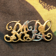 Lade das Bild in den Galerie-Viewer, Genuine British Army Brass Shoulder Title - Royal Army Pay Corps RAPC - The Militaria Shop