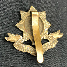 Load image into Gallery viewer, Original WW1 British Army Cap Badge - Worcestershire Regiment - The Militaria Shop