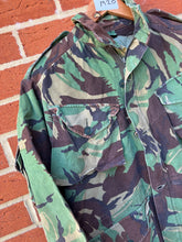 Load image into Gallery viewer, Surplus British Army DPM Smock Combat Size 170/96 - The Militaria Shop