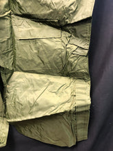 Charger l'image dans la galerie, British Royal Air Force Aircrew 22c Rainproof Trouers Ballyclare Mk2B - Size 4 - The Militaria Shop