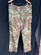 Lade das Bild in den Galerie-Viewer, Genuine British Army MTP Combat Windproof Trousers - Size 82/96/112 - The Militaria Shop