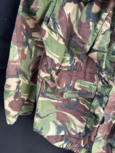 Charger l'image dans la galerie, Genuine British Army DPM Camouflaged Combat Field Jacket - Size 170/104 - The Militaria Shop