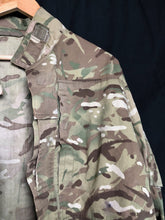 Charger l'image dans la galerie, British Army MTP Camouflaged Combat Warm Weather Combat Jacket - Size 190/104 - The Militaria Shop