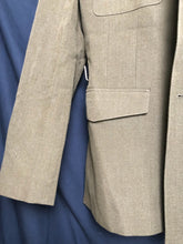 Lade das Bild in den Galerie-Viewer, Genuine British Army No.2 Dress Uniform Jacket - Grade 1 - Size 176/100/84 - The Militaria Shop