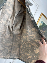 Load image into Gallery viewer, Surplus US Army ACU Combat Uniform Jacket-Medium Regular - The Militaria Shop