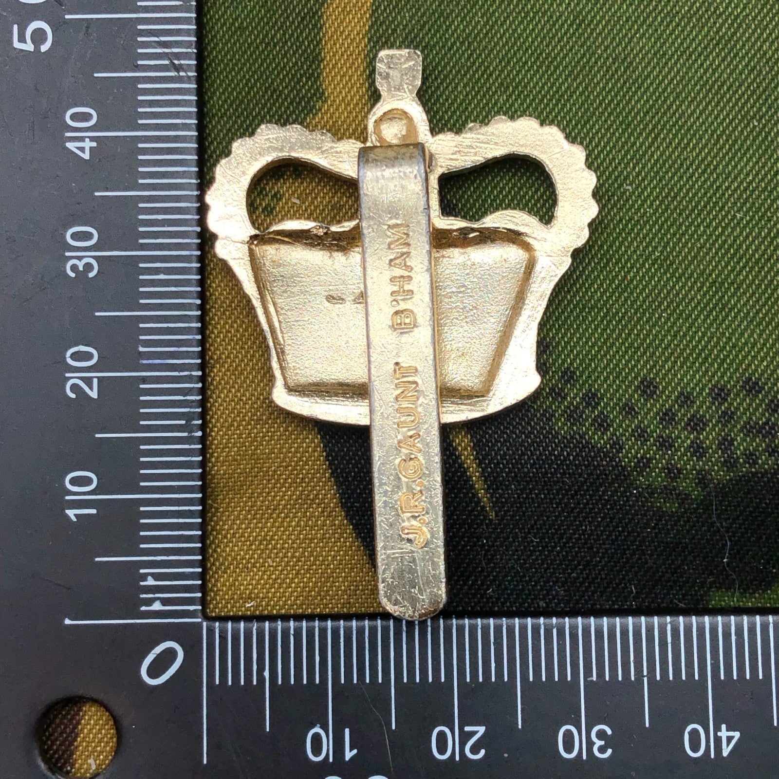 Original British Staybrite Army Cap Badge Ministry of Defence Civilian Employee - The Militaria Shop