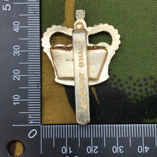 Charger l'image dans la galerie, Original British Staybrite Army Cap Badge Ministry of Defence Civilian Employee - The Militaria Shop