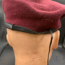 Lade das Bild in den Galerie-Viewer, Genuine British Army Airborne Forces Paratrooper Beret - Size 56 - The Militaria Shop