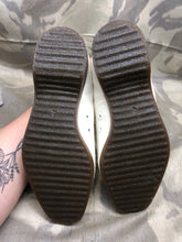 Load image into Gallery viewer, Genuine British Army Women's White Summer Shoes - WW2 Pattern - Size UK 6M - The Militaria Shop