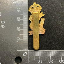Load image into Gallery viewer, Original WW1 British Army Cap Badge - 13th Hussars - The Militaria Shop