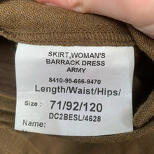 Lade das Bild in den Galerie-Viewer, British Army Woman's No2 Dress Uniform Skirt - Grade 1 - Size 71/92/120 - The Militaria Shop