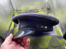 Charger l'image dans la galerie, Original British Army Royal Corps of Signals Peaked Cap - Size 57cm - The Militaria Shop
