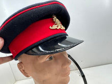Lade das Bild in den Galerie-Viewer, Genuine British Army Peaked Cap - Royal Artillery - Size 55cm - The Militaria Shop