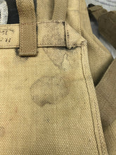 Charger l'image dans la galerie, Original WW2 Dated British Army 37 Pattern Large Pack & Straps - Great Condition - The Militaria Shop