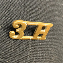 Load image into Gallery viewer, Original WW1 British Army Brass Shoulder Title - 3rd Hussars - The Militaria Shop