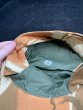 Load image into Gallery viewer, Genuine Omani Oman Desert Camouflage Peaked Cap & Ear Flaps - Size 6 3/8 / 53cm - The Militaria Shop