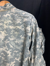 Load image into Gallery viewer, US Army Issue ACU Digicam Digital Camouflage Ripstop Shirt - 41" Chest - The Militaria Shop