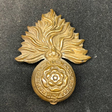 Load image into Gallery viewer, Original WW2 British Army Cap Badge - Royal Fusiliers - The Militaria Shop