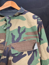 Charger l'image dans la galerie, US Army Jacket Mens Woodland Camo Combat Military Protective - X-Small - The Militaria Shop